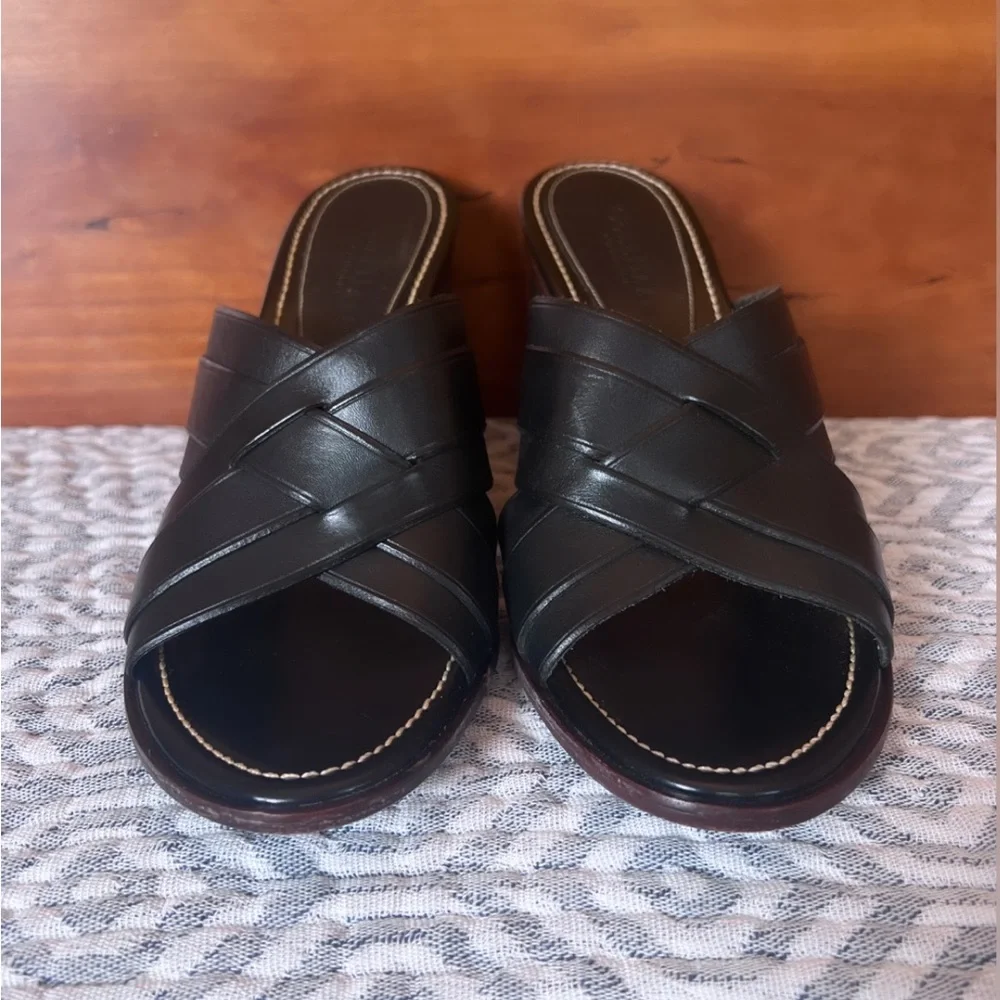 COLE HANN COUNTRY Black Leather Block Heel Slide Mule Sandals Size 8.5 - Picture 8 of 14